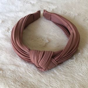 Anthropologie “Lauren” knotted headband